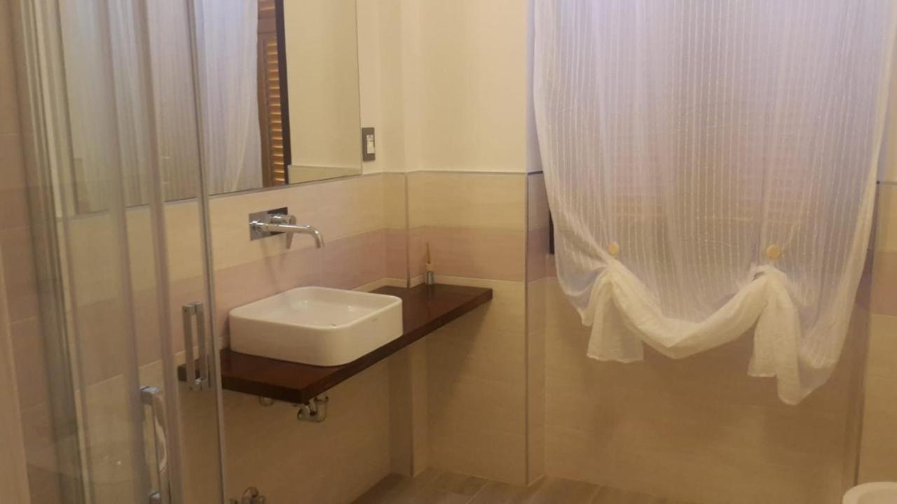 Brezza Marina Bed & Breakfast Марина ди Карара Екстериор снимка